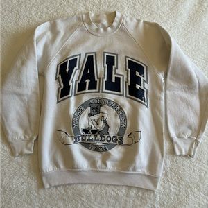 Yale University XS Women’s Vintage Crewneck
